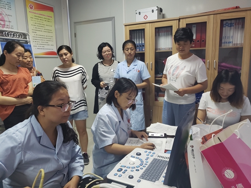德州市婦幼保健院乳腺病義診活動3.jpg